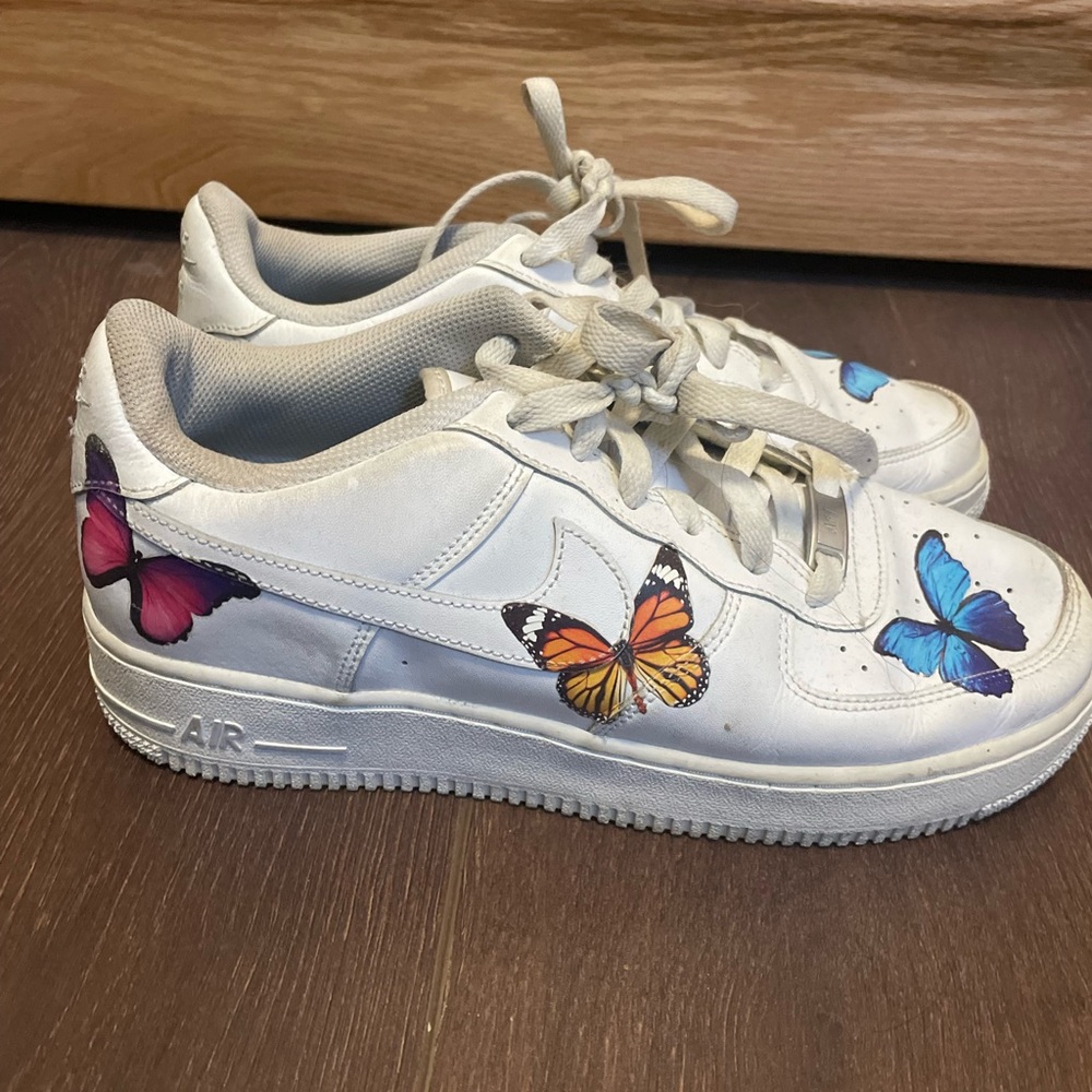 Butterfly Air Force 1’s